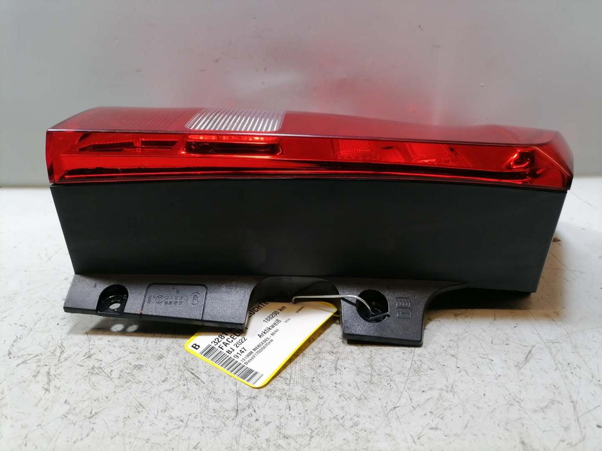 Mercedes Vito 447 original R&uuml;cklicht R&uuml;ckleuchte Schlussleuchte links Facelift Bj.2022